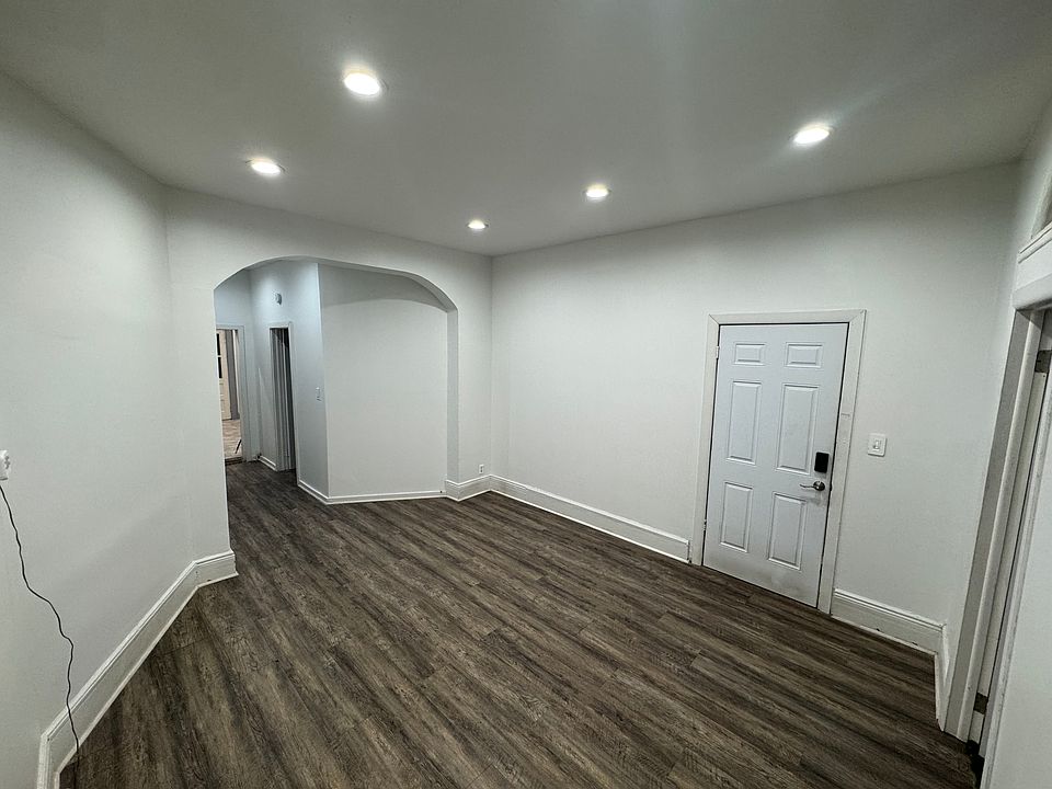 1st image of 199 Chestnut St #1