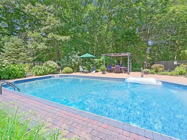 75 Reydon Drive, Southold, NY 11971