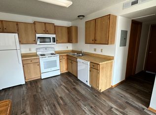 Pebble Creek Apartments - 5405, Sioux Falls, SD 57106
