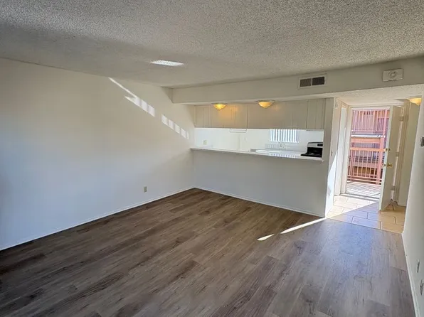 072 - Taylor Cove, 633 N Taylor Ave #41, Montebello, CA 90640