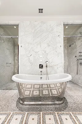 Rented by SERHANT. | media 11