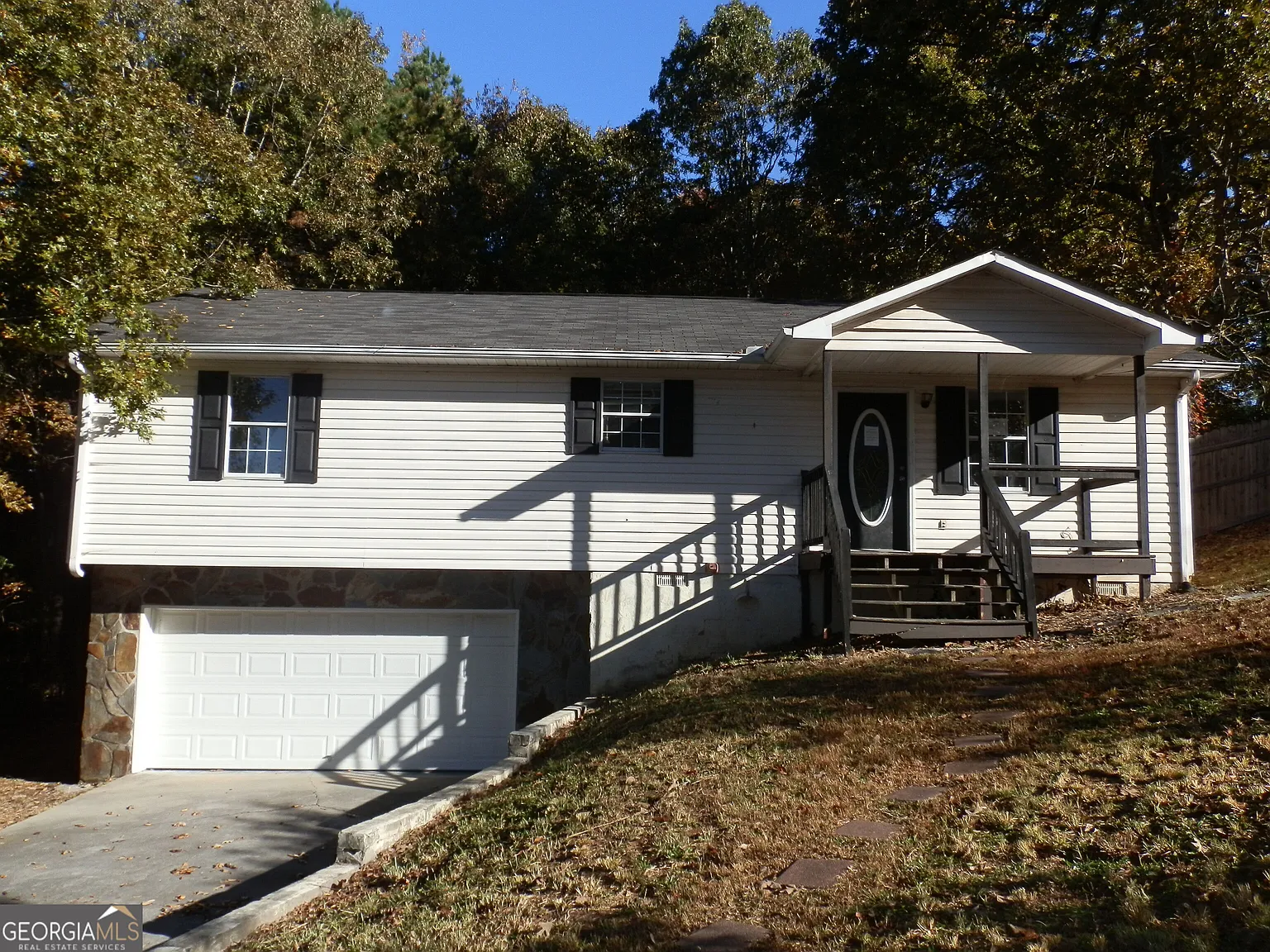 114 Lindsey Ct NE photo 1