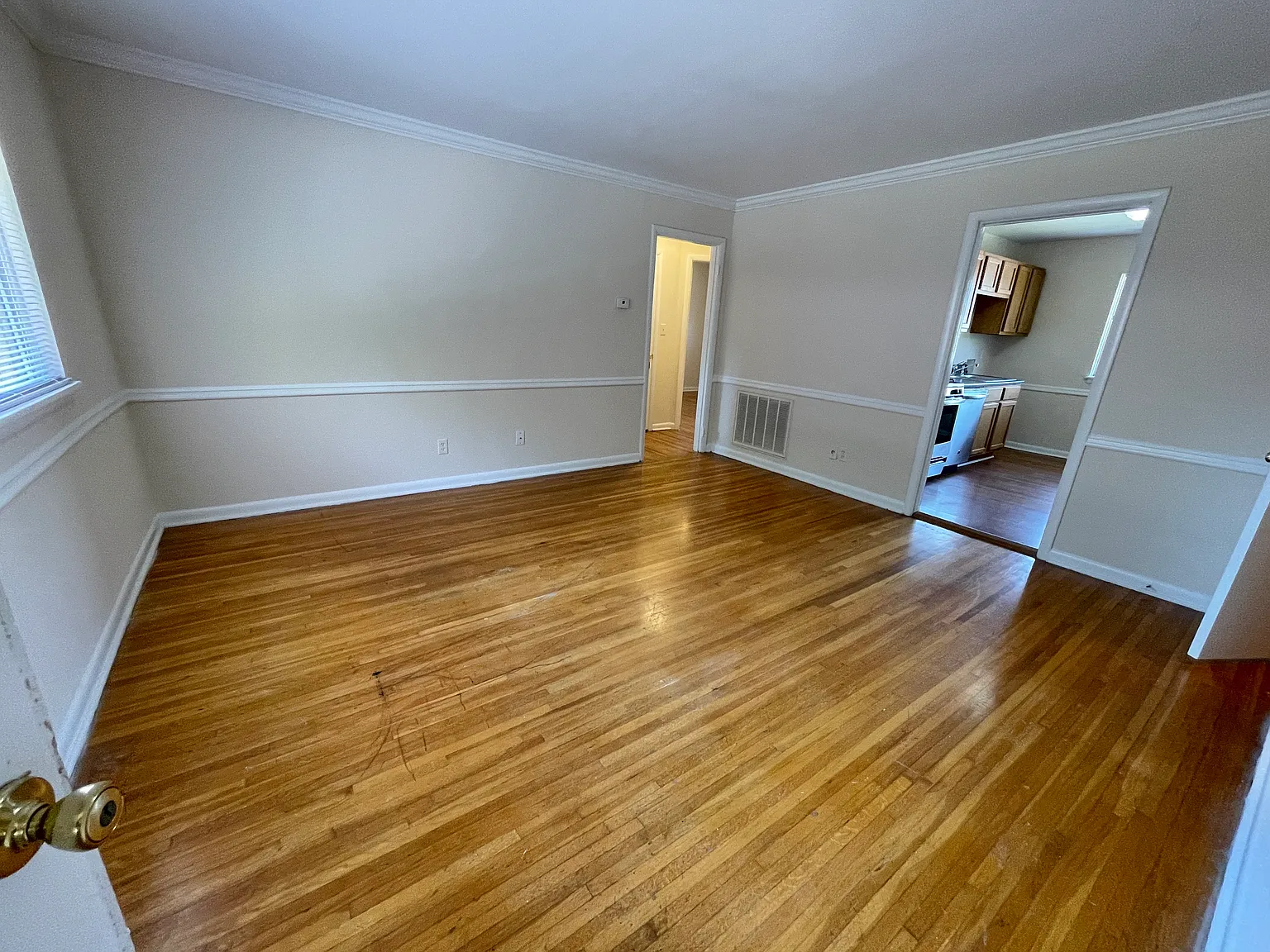 2 bed, 800 sqft, $1,075 — Photo 4