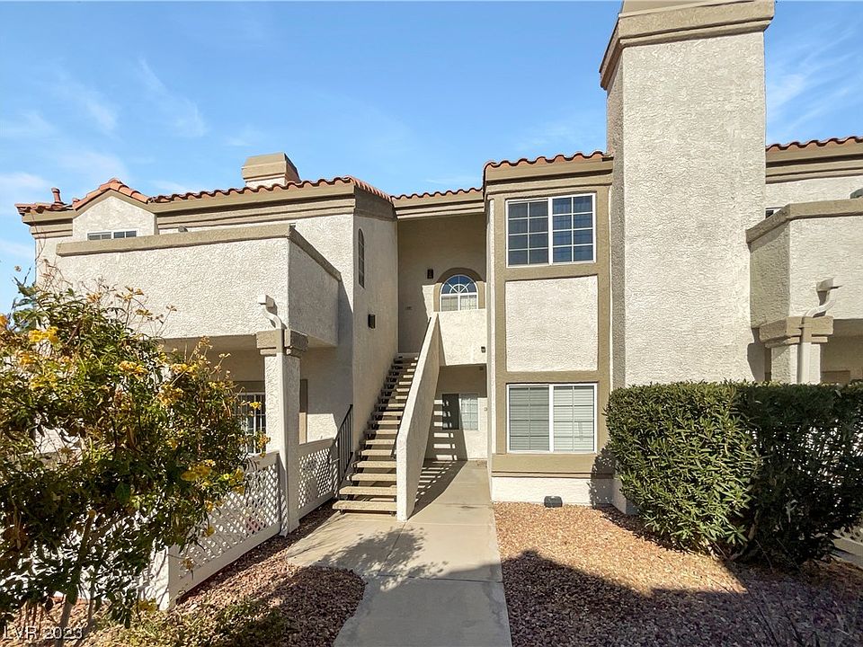 1st image of 370 Seine Way #922