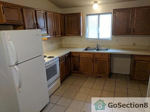 4th image of 1523 W 21st St