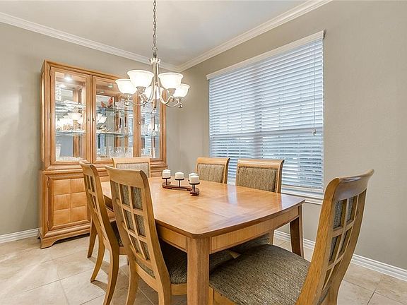 4th image of 3549 Twin Pines Dr