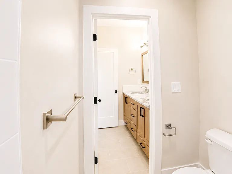 5608 S Rosalia Way — Photo 23