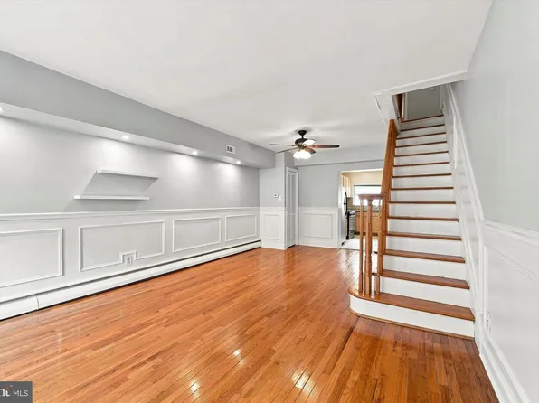 2432 S Bancroft St, Philadelphia, PA 19145
