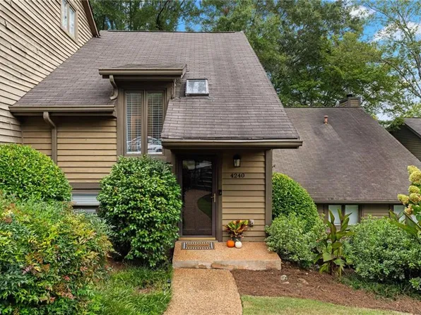 4240 Dyouville Trce, Chamblee, GA 30341