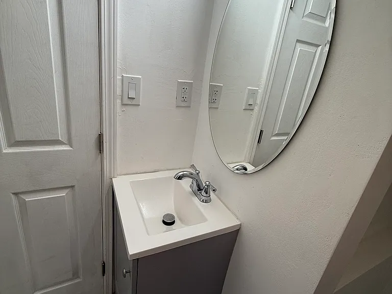32 Peachtree St NW #207 — Photo 10