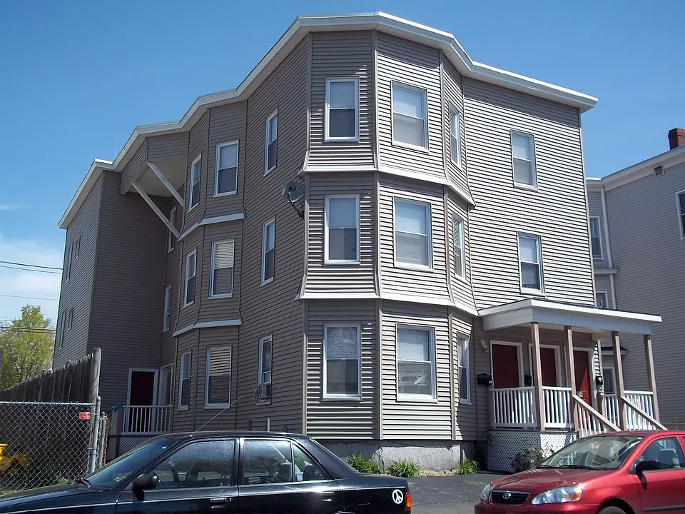 414 Cedar St