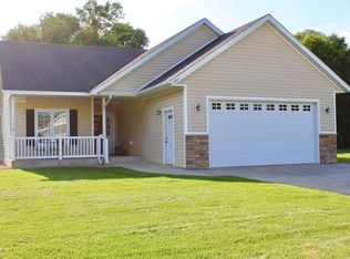 202 Rodeo Rd, Alexandria, MN 56308