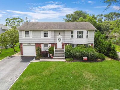 102 Cross Rd, Oakdale, NY, 11769