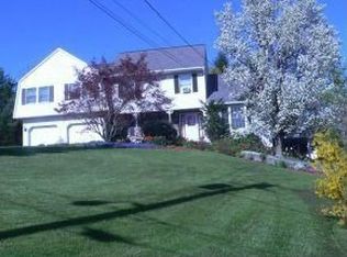 17 Lindburgh St, Johnson City, NY 13790