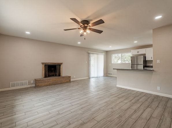 1223-1235 E Elm St #1227