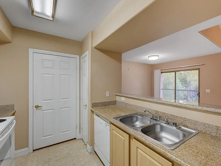 8000 W Badura Ave #2082 — Photo 14
