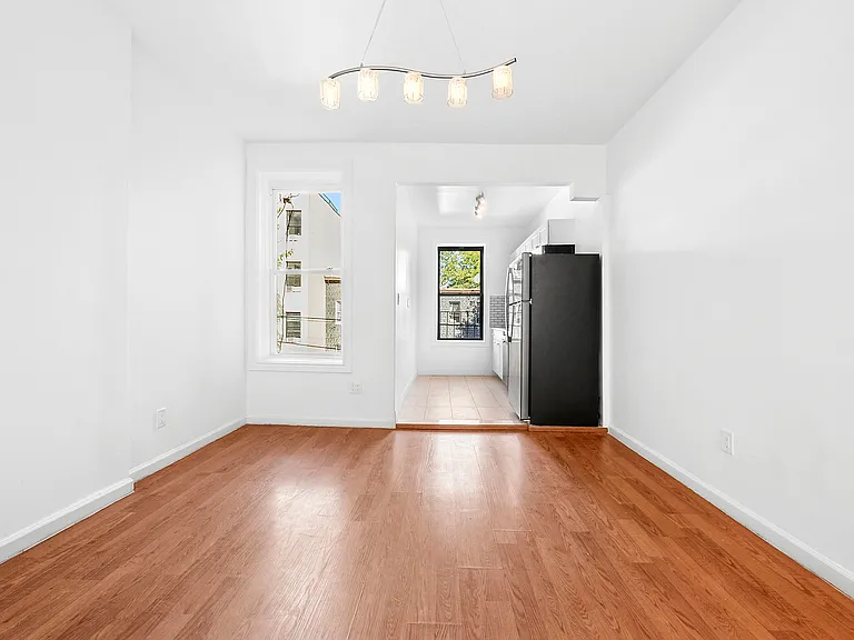 759 Putman Ave #1L — Photo 3