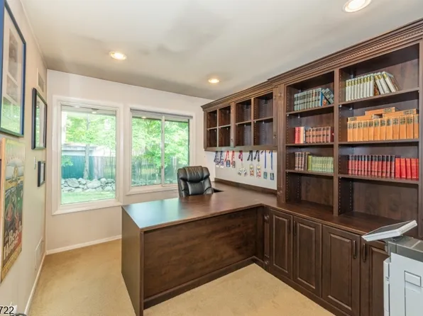 10 Reed Ct, Wayne Twp., NJ 07470