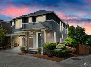 883 3rd Pl NE, Issaquah, WA 98029