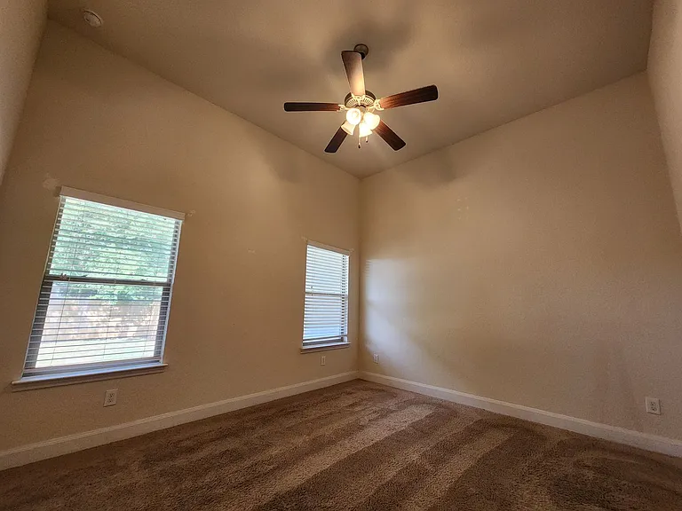 1201 Old FM 306 — Photo 13