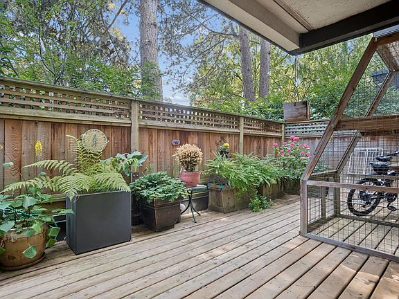 5th image of 2255 W 8th Ave #102