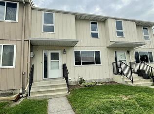 457 Collinge Rd #520, Hinton, AB T7V1K8