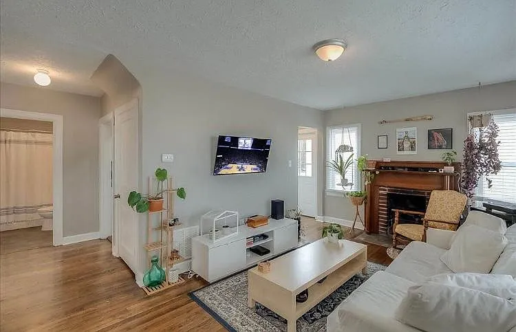 1141 Sparks Rd — Photo 21