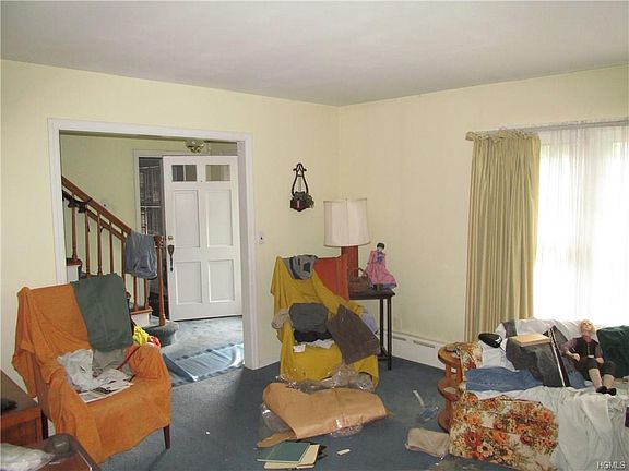 4th image of 31 Marwood Ln