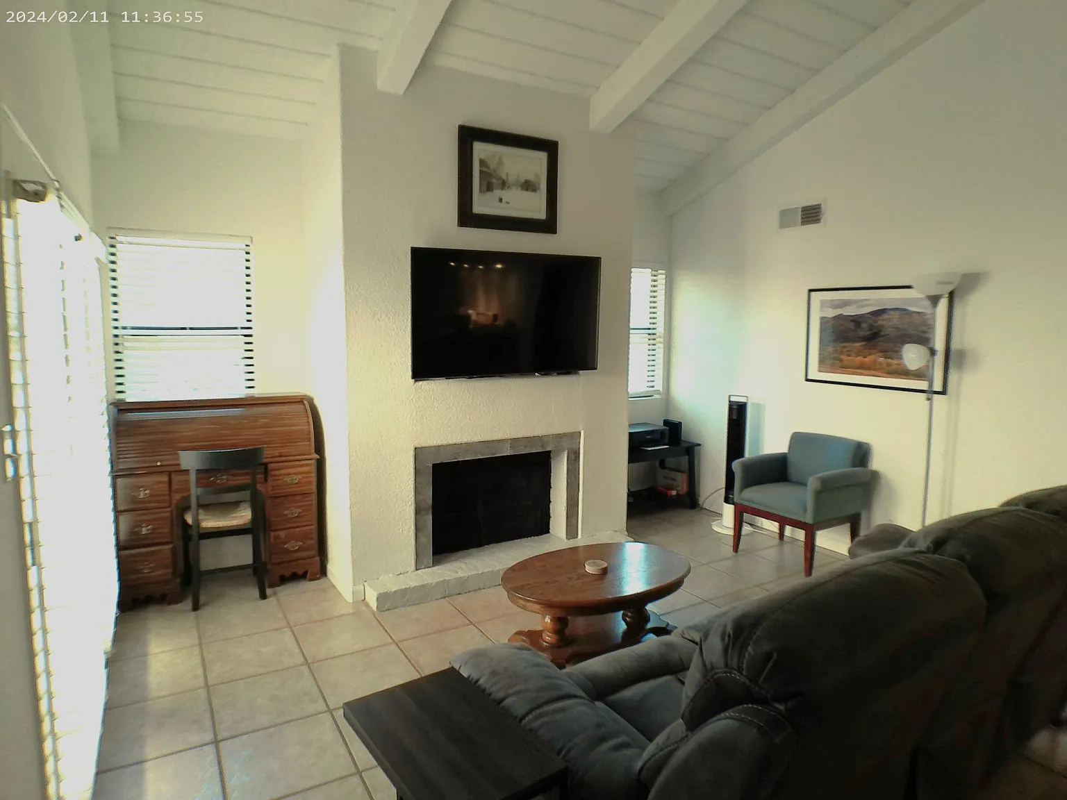 2 bed, 982 sqft, $3,400 — Photo 1