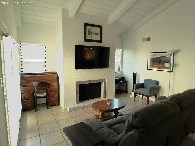 6439 N 77th Pl — Photo 1