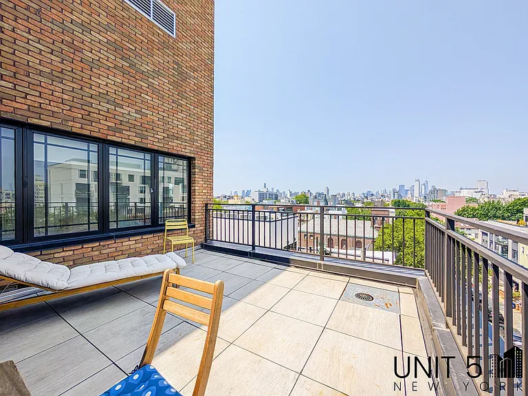 319 Graham Ave #6A — Photo 10
