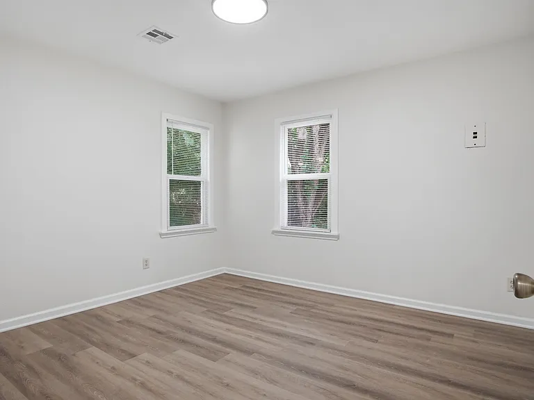 1237 Staton Dr — Photo 11