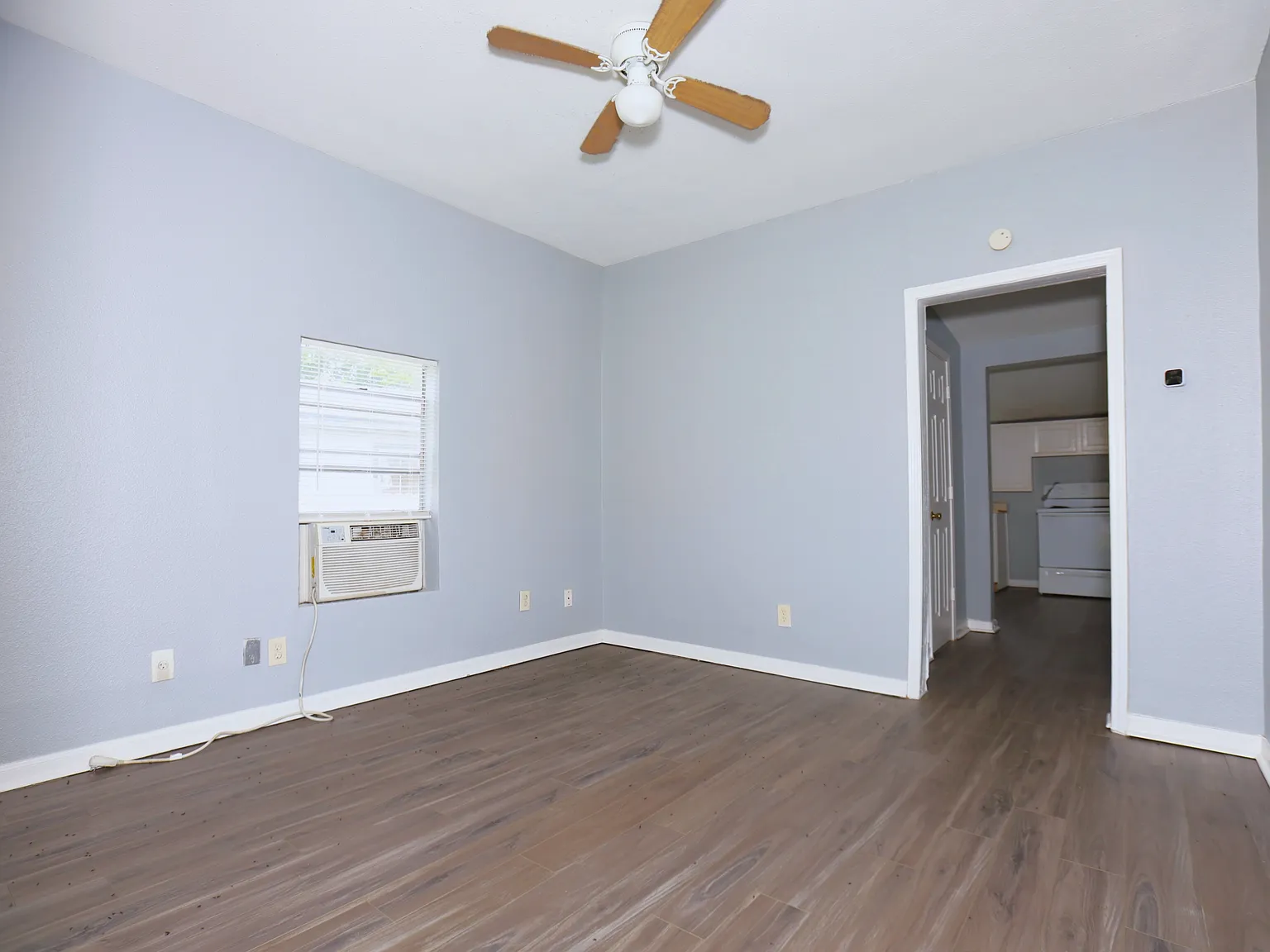 107 Prewitt Lane - 1 — Photo 3