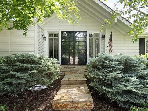 2nd image of 5132 E Princeton Avenue