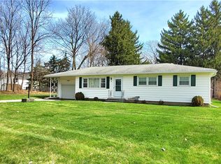 6 Merrydale Dr, Rochester, NY 14624