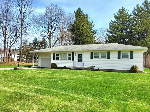 6 Merrydale Dr, Rochester, NY 14624