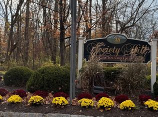 122 Irving Pl, Basking Ridge, NJ 07920