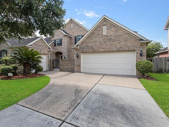 3rd image of 13823 Brannon Field Ln