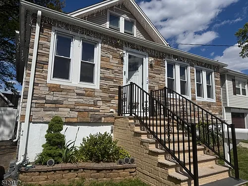 12 Burwell St Photo 1