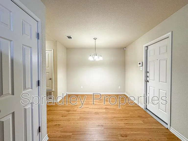 204A Andy Ln — Photo 7