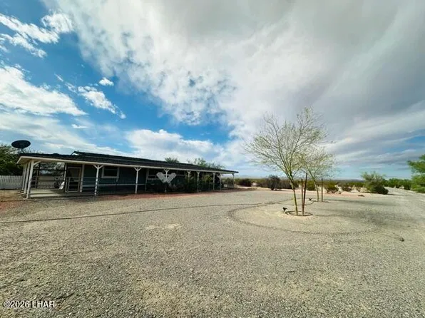 48126 Mountain View Rd, Bouse, AZ 85325