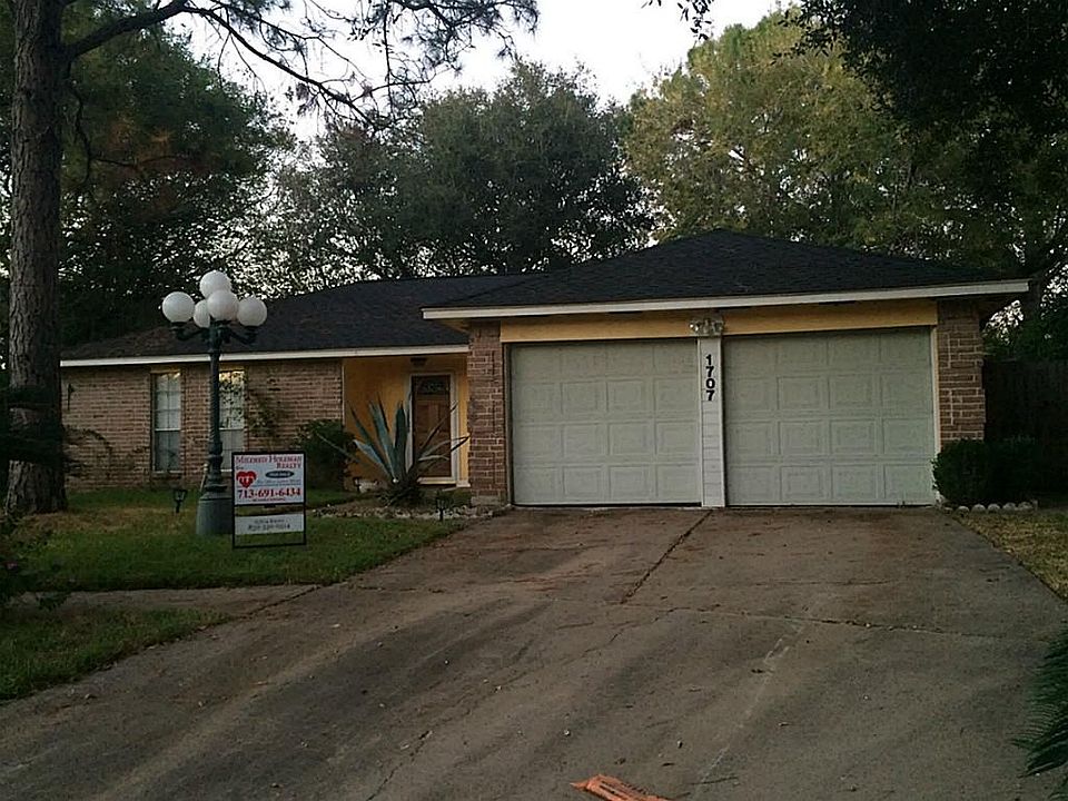 1st image of 1707 Foxwood Ct