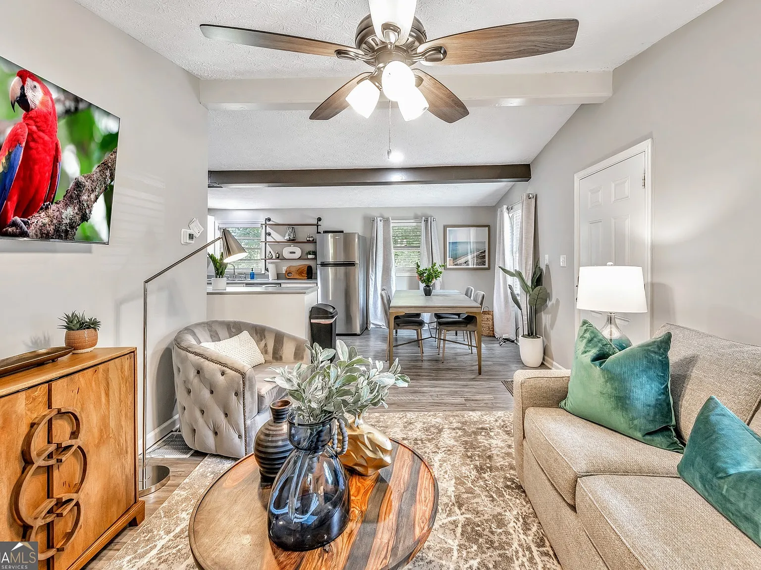 2 bed, 1.0 bath, 950 sqft, $3,600 — Photo 4