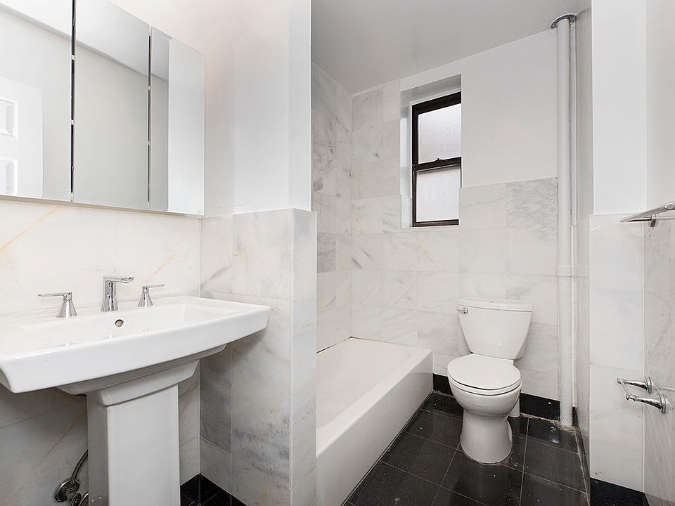 1st image of 847 Franklin Ave #2E