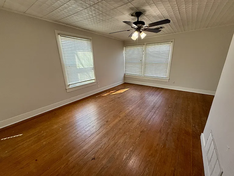 132 Woodland St #3 — Photo 7