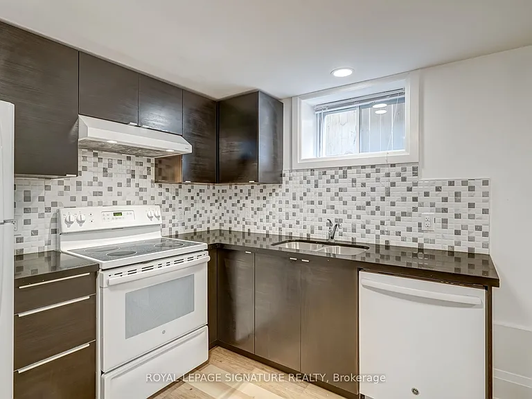 250 Nairn Ave #LOWER — Photo 5