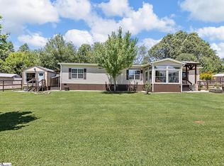137 Gano Dr, Woodruff, SC 29388