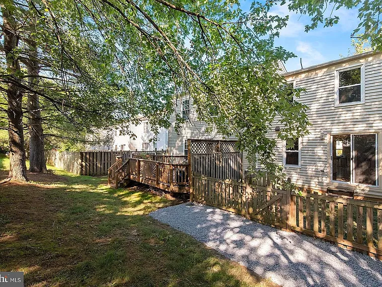 10606 Tuppence Ct — Photo 26