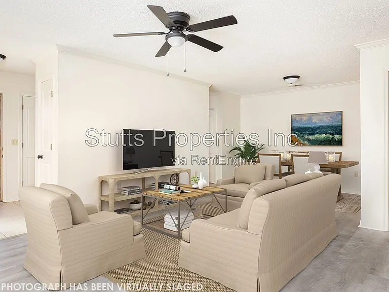 Creekside Apartments — Photo 29