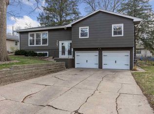 707 14th Ave, Coralville, IA 52241